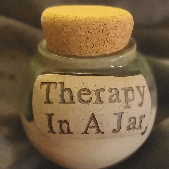 Cute miniature therapy in a jar - Picture 3 of 3